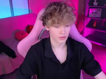 curly twinkboy