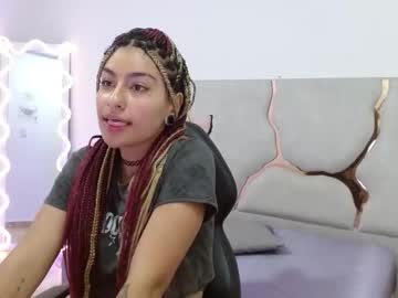 dakota tay1