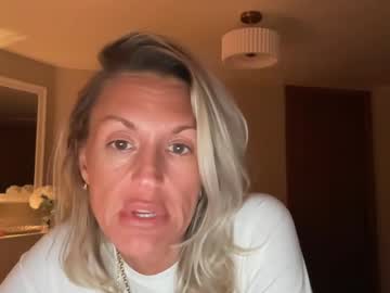 hotmommy cums