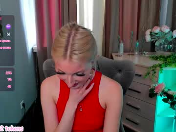 laura blush