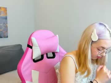 mollyy snow