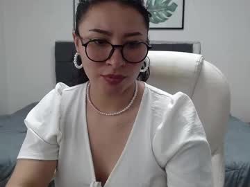 nicolee 8